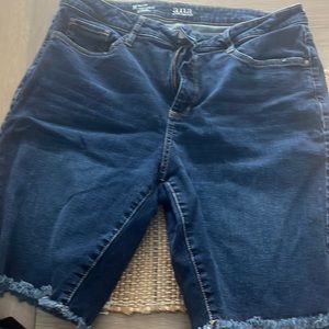 Bermuda Jean shorts